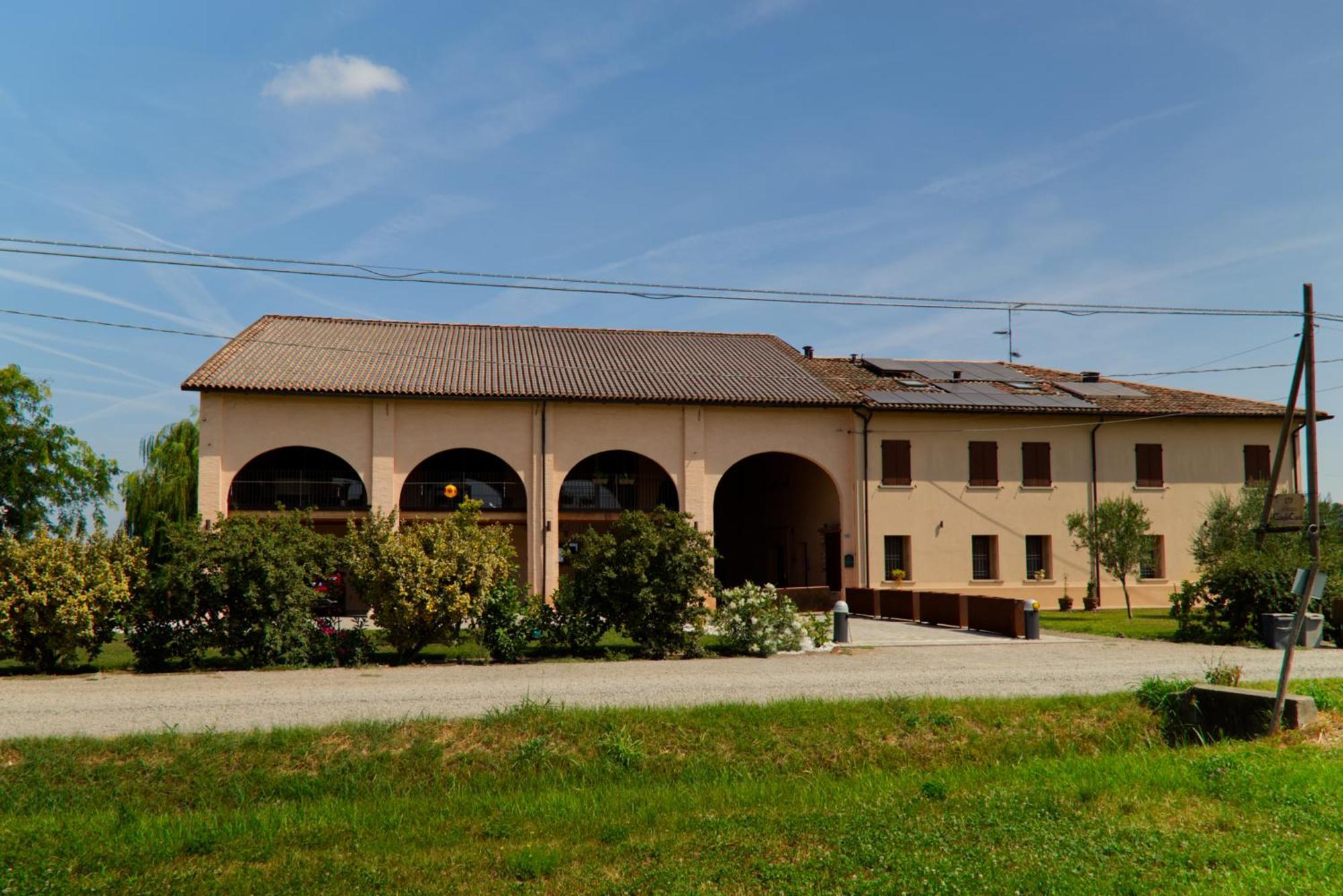 Antico Casale Caroli Hotel Gattatico Exterior foto