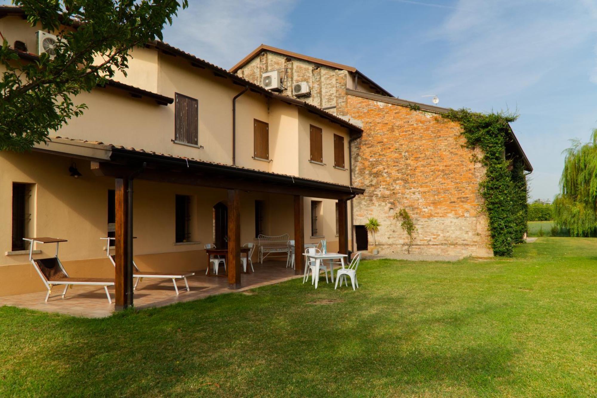 Antico Casale Caroli Hotel Gattatico Exterior foto